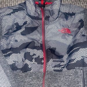 Boys size M The North Face Denali Fleece